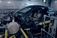 BMW i8 ロードスター、発表前の最終テスト…燃費は47.6km/リットルと公表 画像
