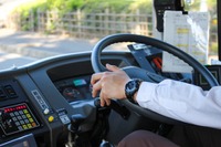 指先センサからドライバーの健康状態を管理するサービス　MS＆ADインターリスク総研が提供 画像