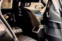 BMWのEVハイヤーに乗る…MKタクシーが『iX』と『i7』を導入 画像