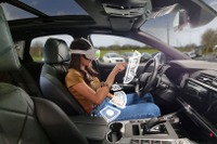 車内を仮想エンタメ空間に、欧州最大のVRコンベンションにヴァレオが出展 画像