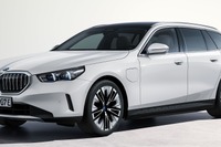 BMW 5シリーズ・ツーリング 新型にPHEV、EVモードは97km…欧州仕様 画像