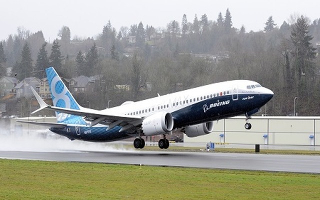 ボーイング新型単通路機プログラムは順調…737MAX8初飛行が成功