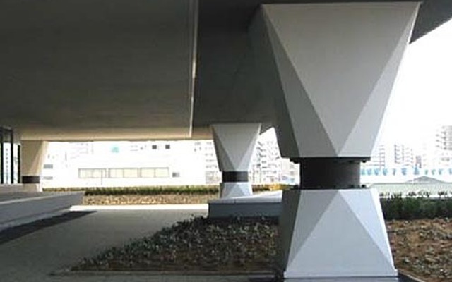 東洋ゴム タイヤ技術センターに設置されている免震ゴム（資料画像）
