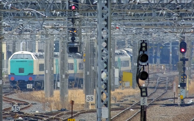 長野へ向かう485系新潟車R26編成（3月13日）