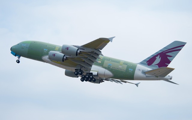 カタール航空A380の初飛行