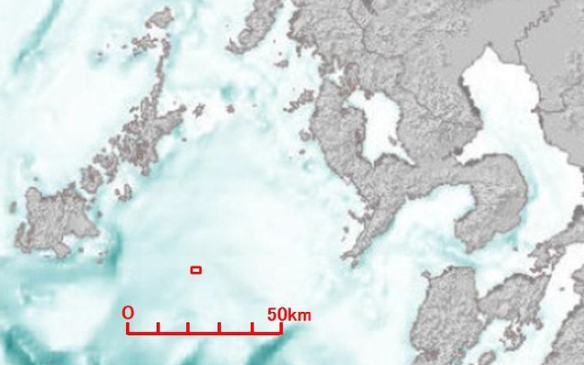 沈没船影が多数認められた海域（赤枠の海底に24隻の船影）