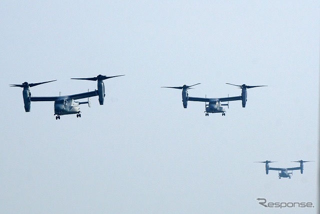 オバマ大統領の広島訪問にあわせ、広島へリポートを目指して飛ぶMV-22オスプレイ。シークレットサービスを含めた随行員が搭乗している。
