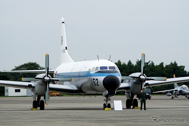 今では希少となった人員輸送型のYS-11。美保基地（鳥取県）の所属。