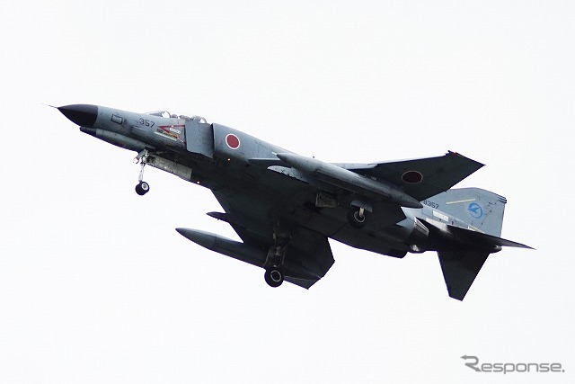 F-4戦闘機は岐阜から。「日本ってまだファントム使っているの!?」という表情を見せる参謀も。