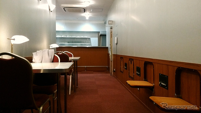 2階 ラウンジ・シャアキッチン・客室