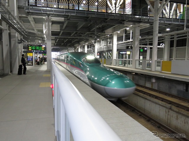 北海道新幹線の新青森～新函館北斗間は今年3月に開業1周年を迎える。写真は北海道新幹線の新函館北斗駅。