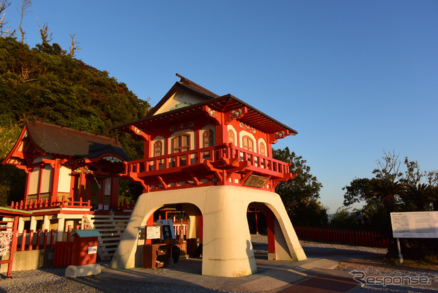 浦島太郎伝説ゆかりの龍宮神社。