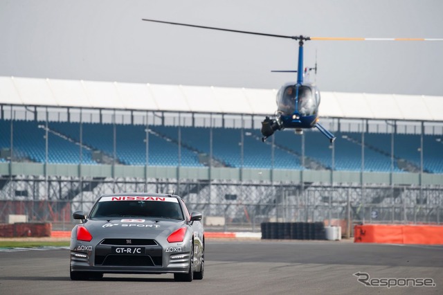 日産 GT-R のラジコンカー