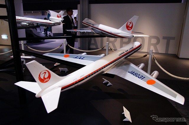 JALの歴史を作り上げた航空機の模型を展示。