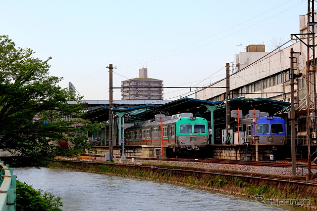 スタンプはフリー切符「ぐんまワンデー世界遺産パス」の範囲内に設置される。写真はスタンプが設置される上毛電鉄の中央前橋駅。