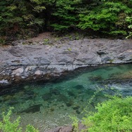 宮崎の山奥、一ツ瀬川の流れ。ヤマメが名物である。