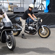 お台場にて開催された Deus Bike Build Off 2016。BMW は、R nineTベースのカスタムバイクを披露。