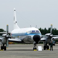 今では希少となった人員輸送型のYS-11。美保基地（鳥取県）の所属。