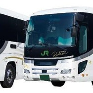 現在、西日本ジェイアールバスとジェイアールバス関東が1両ずつ保有する『ドリームルリエ号』の専用車両。今春から各社1両ずつ増備される。