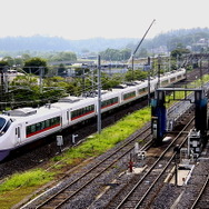 常磐線の特急列車も日中を中心に品川駅発着になる。写真は常磐線の特急列車で運用されているE657系電車。