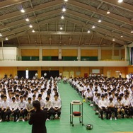 マツダ ロードスター 山本修弘主査が母校、高知県立高知工業高等学校で講演