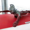 撮影で使われたウルトラマン・ウルトラセブン・ウルトラマンジャックの「飛び人形」。まるで墨田区上空を飛んでるよう（「東京スカイツリー ウルトラ作戦第634号」、6月10日～7月21日）