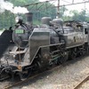 蒸気機関車を並べて展示する「SL大集合」も行われる。写真はC11形。