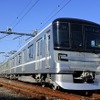 東京メトロ日比谷線13000系