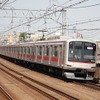 終電の試験延長が実施される東横線。12月の金曜深夜に限り終列車の運転区間延長や増発を行う。