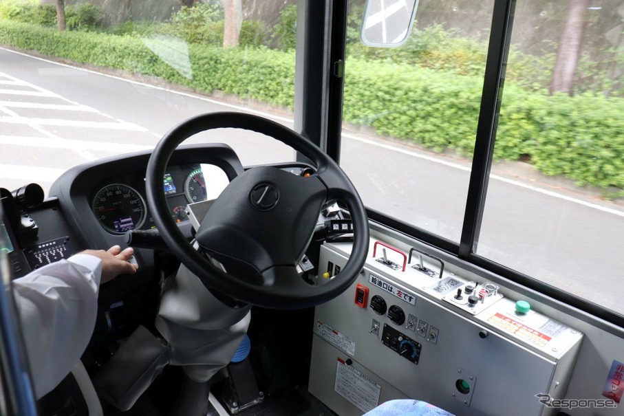 遠隔監視・操作によるレベル3自動運転バス