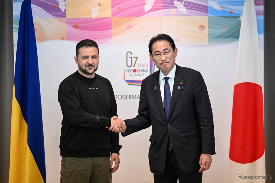 ゼレンスキー大統領（ウクライナ）と岸田首相（日本、5月21日）