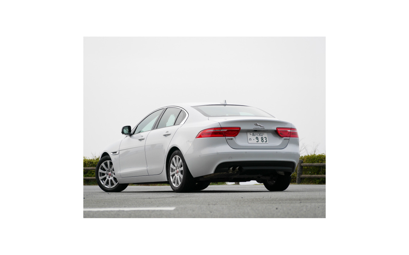 ジャガー Xe ディーゼル 試乗 欧州勢のディーゼルでは最良の音色 中村孝仁 レスポンス Response Jp ジャガー Xe ディーゼル 試乗 欧州勢のディーゼルでは最良の音色 中村孝仁 レスポンス Response Jp