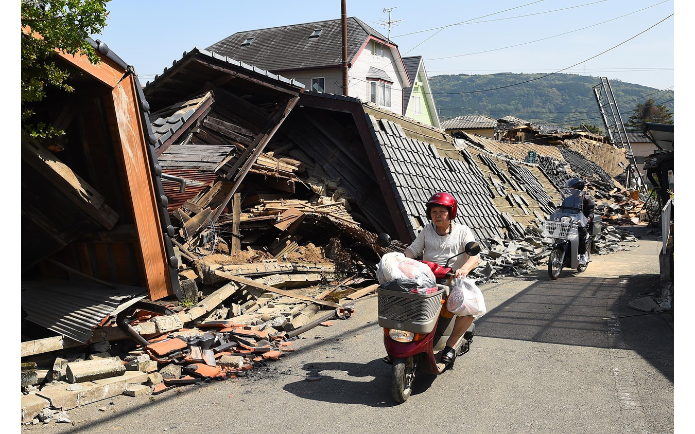熊本地震 被災地の車検証有効期間を再々延 7月15日まで レスポンス Response Jp 熊本地震 被災地の車検証有効期間を再々延 7月15日まで レスポンス Response Jp
