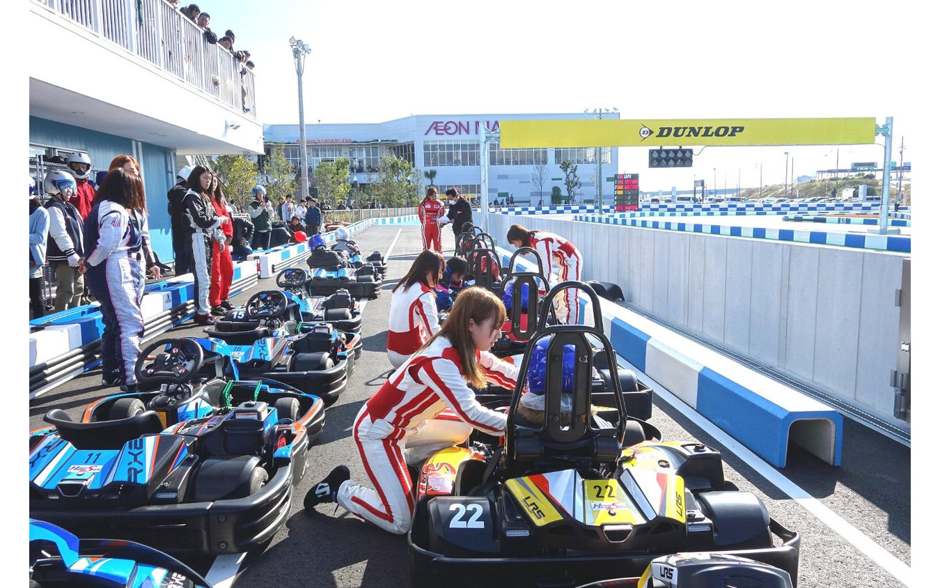女性のモータースポーツ参加推進めざし Q1 Drive Safety 開催 Wrcで4勝のムートン女史も来日 11月12日 3枚目の写真 画像 レスポンス Response Jp 女性のモータースポーツ参加推進めざし Q1 Drive Safety 開催 Wrcで4勝のムートン女史も来日 11月12日 3枚目の写真 画像 レスポンス Response Jp