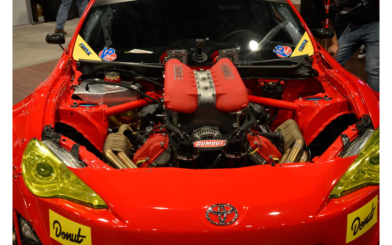 Semaショー16 トヨタ 86 にフェラーリv8エンジン搭載 プロジェクト完成 レスポンス Response Jp Semaショー16 トヨタ 86 にフェラーリv8エンジン搭載 プロジェクト完成 レスポンス Response Jp