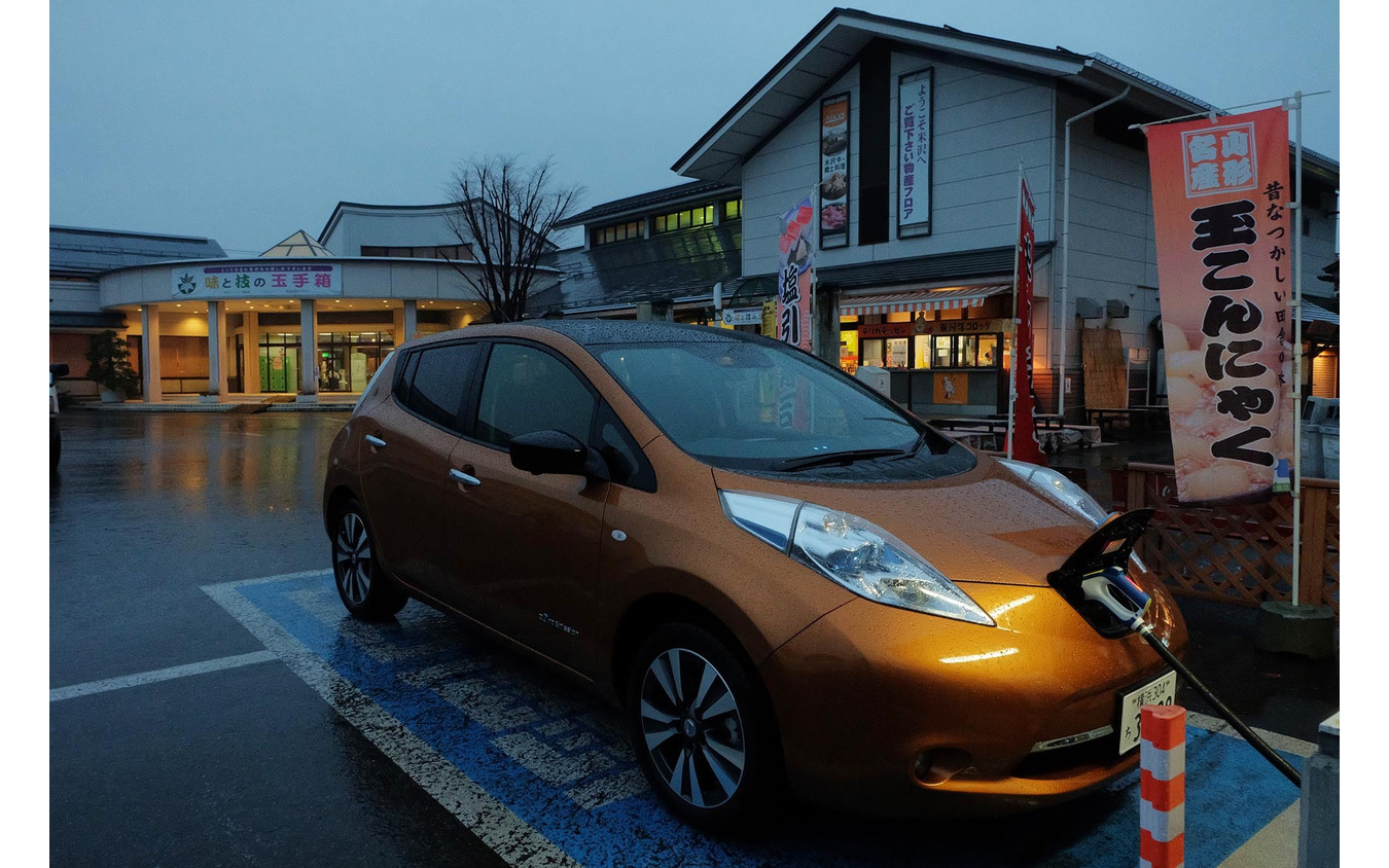 日産 リーフ 10km試乗 前編 Evをより普通のクルマらしく運用できるようになった 井元康一郎 レスポンス Response Jp 日産 リーフ 10km試乗 前編 Evをより普通のクルマらしく運用できるようになった 井元康一郎 レスポンス Response Jp