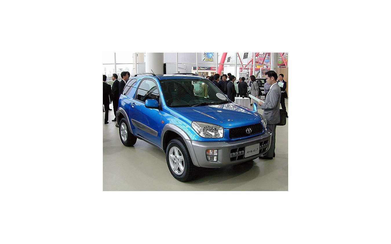 躍進 新型トヨタ Rav4 Vol 5 3ドア 5ドアどちらにする デザインはこう分けた レスポンス Response Jp 躍進 新型トヨタ Rav4 Vol 5 3ドア 5ドアどちらにする デザインはこう分けた レスポンス Response Jp