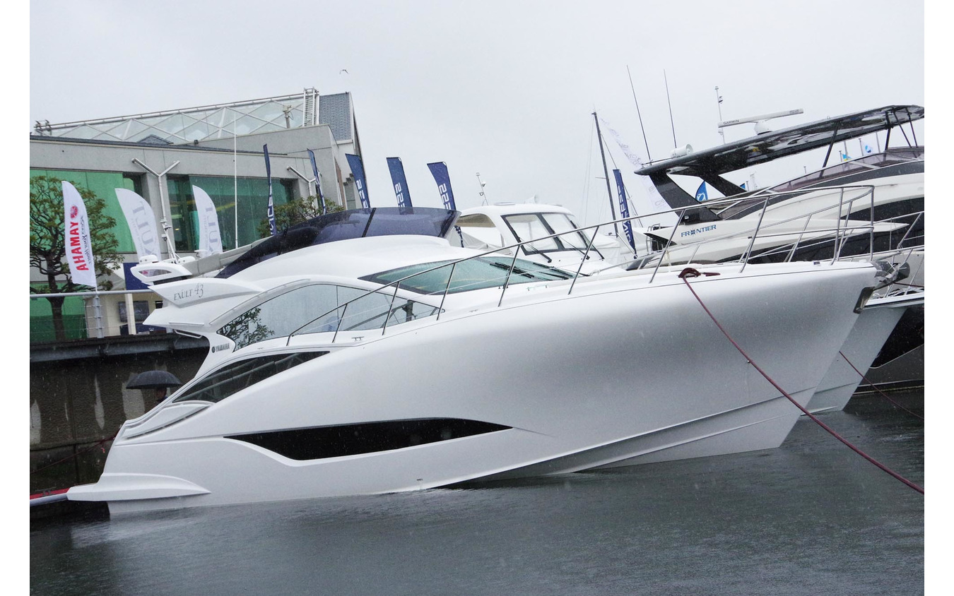 価格は1億5000万円 超高級ボート市場に ヤマハの本気 投入 イグザルト43 レスポンス Response Jp 価格は1億5000万円 超高級ボート市場に ヤマハの本気 投入 イグザルト43 レスポンス Response Jp