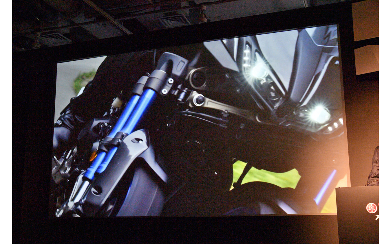 ヤマハ ナイケン の深いバンク角を生んだ新技術 Lmwアッカーマン ジオメトリーとは 10枚目の写真 画像 レスポンス Response Jp