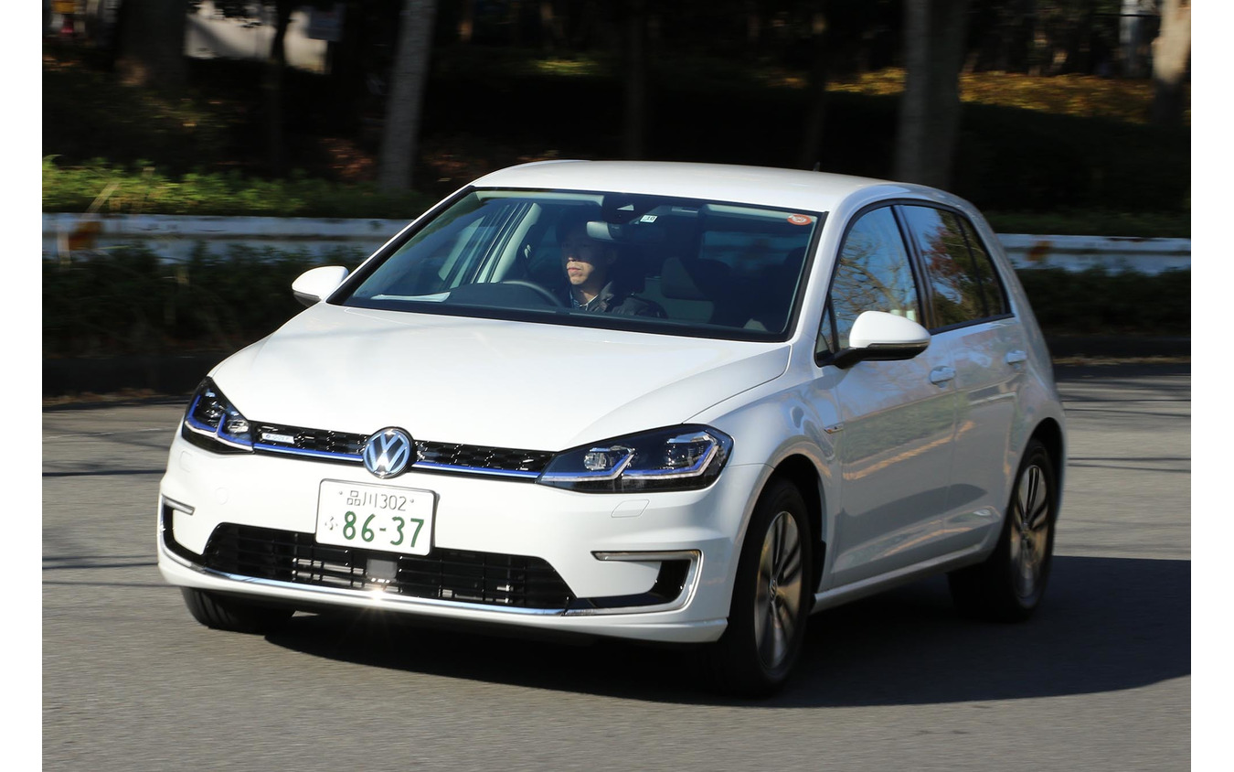 輸入車の多くは一見、ガソリン車か電動車かがわかりづらい傾向にある。写真はVW e-ゴルフ