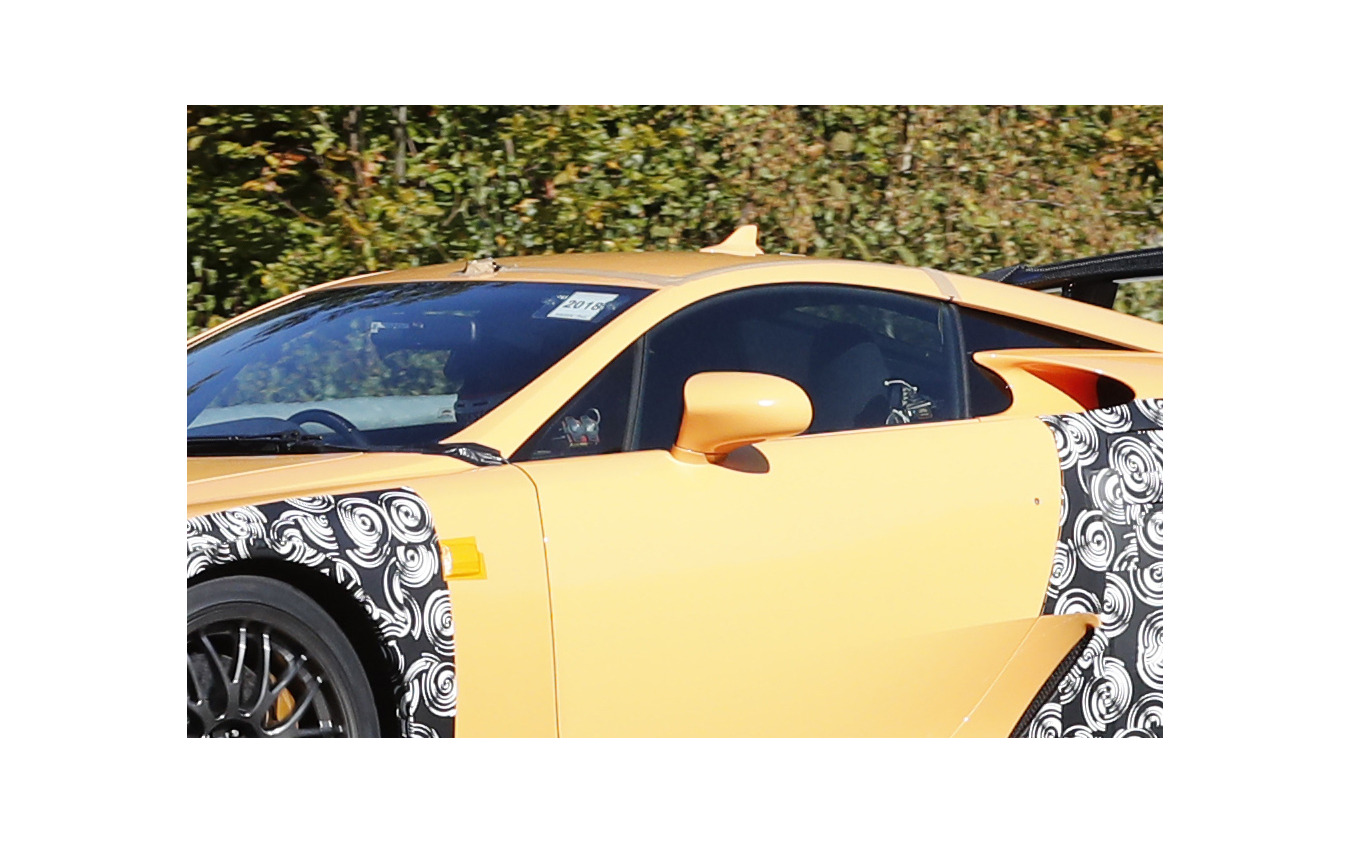 レクサス LFA をベースとしたプロトタイプがニュルブルクリンクを走行(スクープ写真)