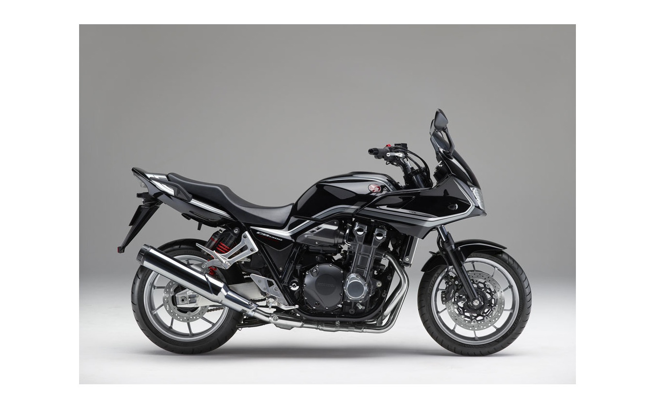 ホンダ CB1300 スーパーボルドール(ダークネスブラックメタリック)