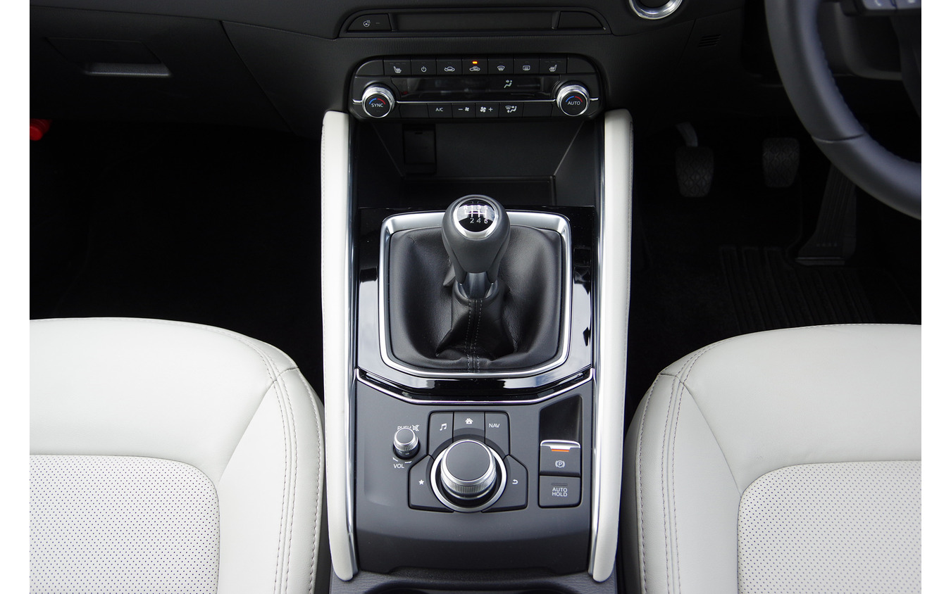マツダ CX-5 SKYACTIV-D 2.2(6MT)