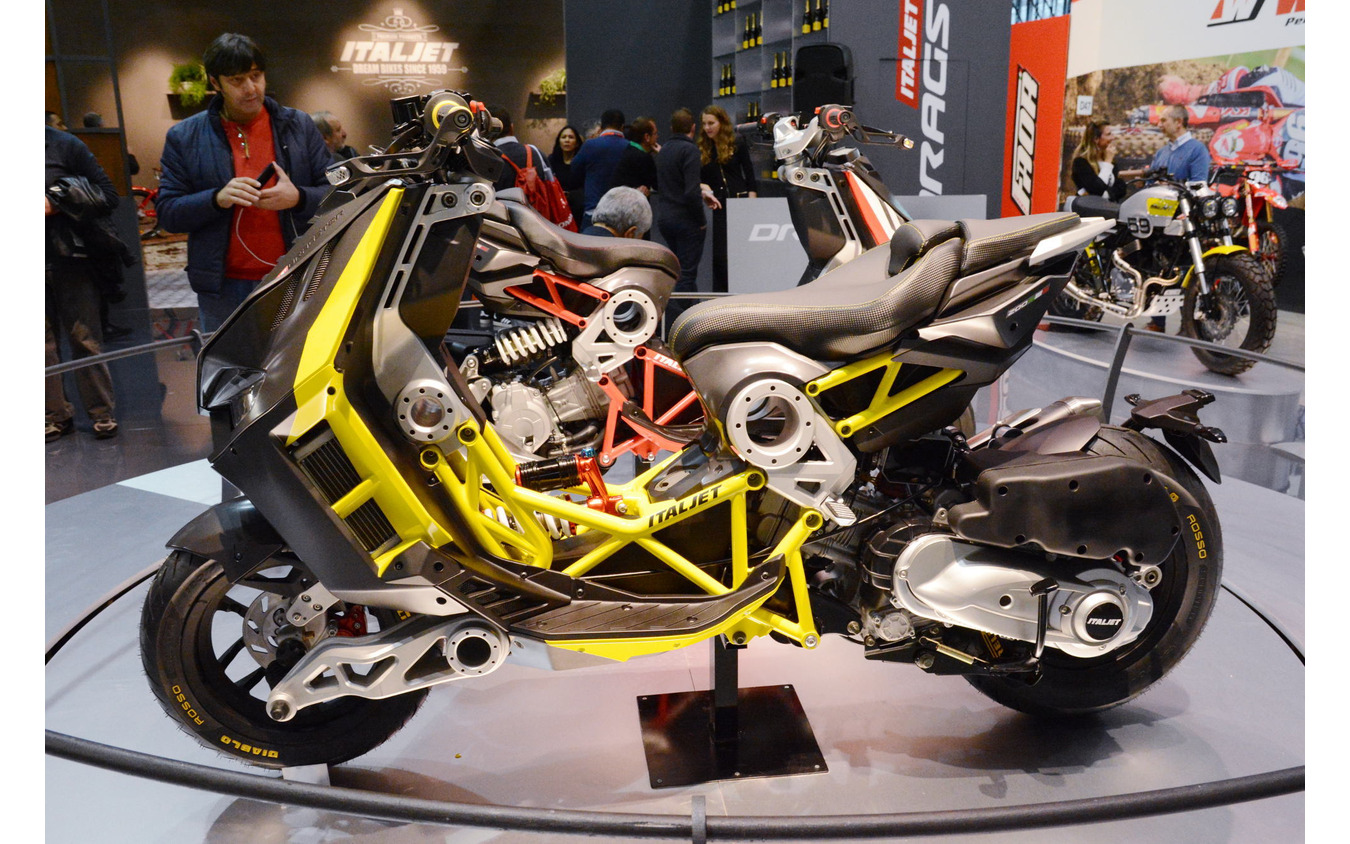イタルジェット ドラッグスターなどスクーターでも注目モデルが登場 Eicma 18 レスポンス Response Jp イタルジェット ドラッグスターなどスクーターでも注目モデルが登場 Eicma 18 レスポンス Response Jp