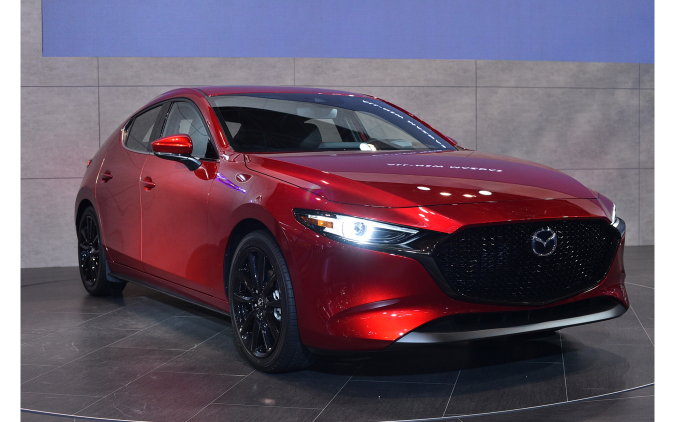 マツダ 3 ハッチバック 新型(東京オートサロン2019)