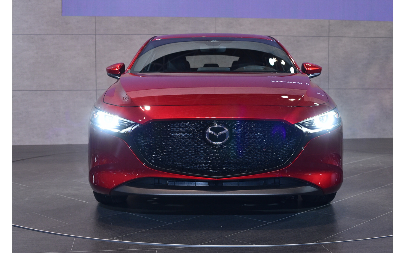 マツダ 3 ハッチバック 新型(東京オートサロン2019)