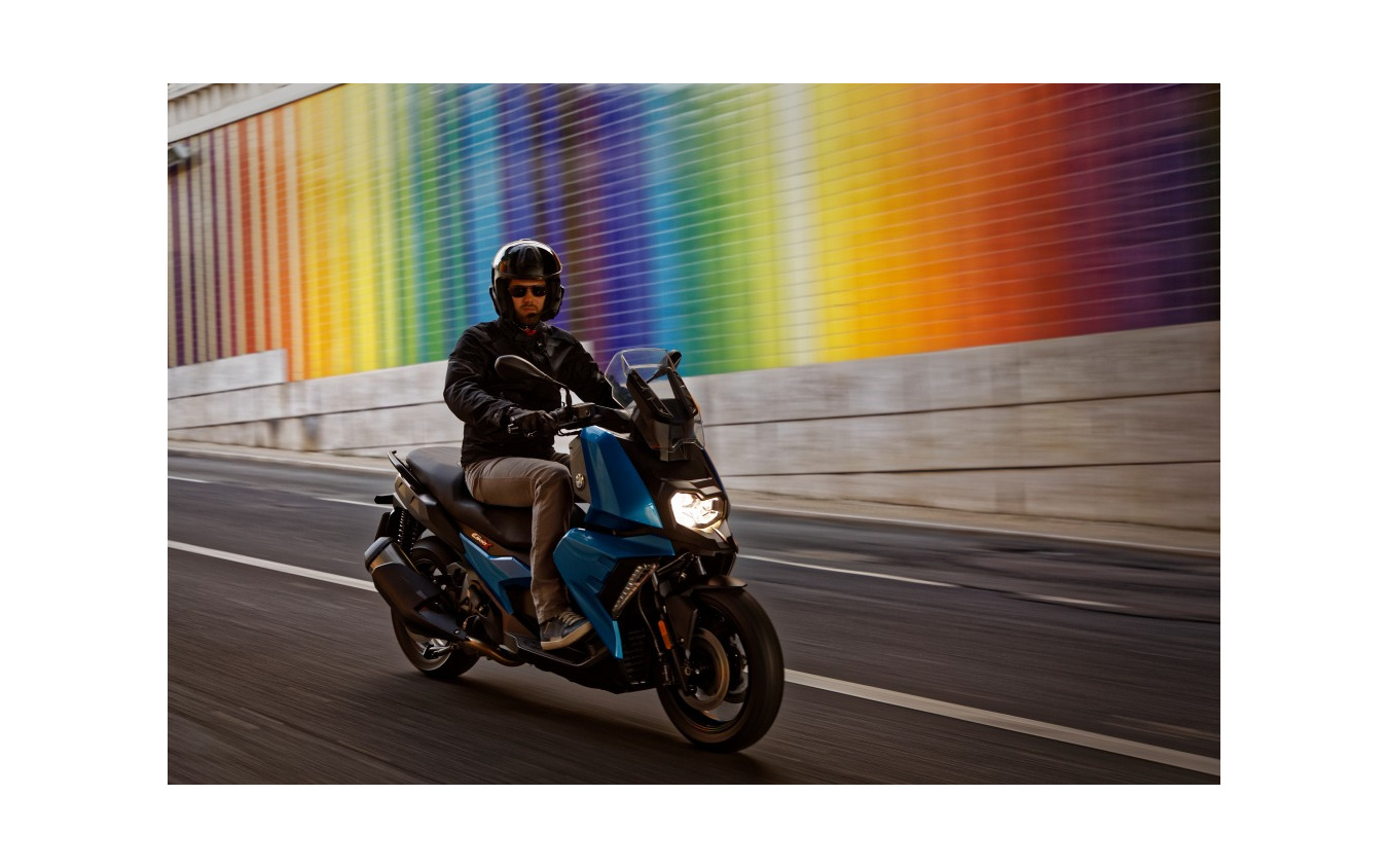 BMW C400X