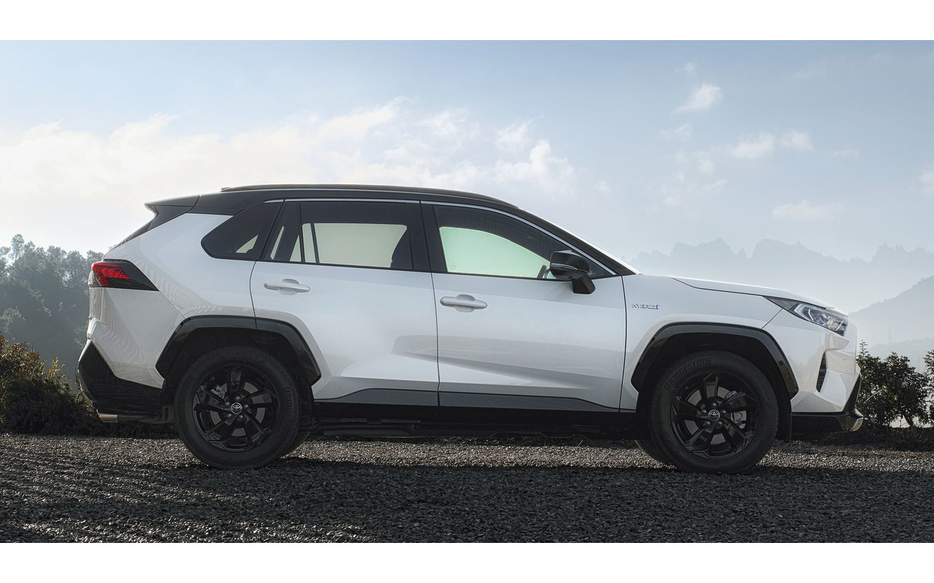 トヨタRAV4ハイブリッド 新型(欧州仕様)