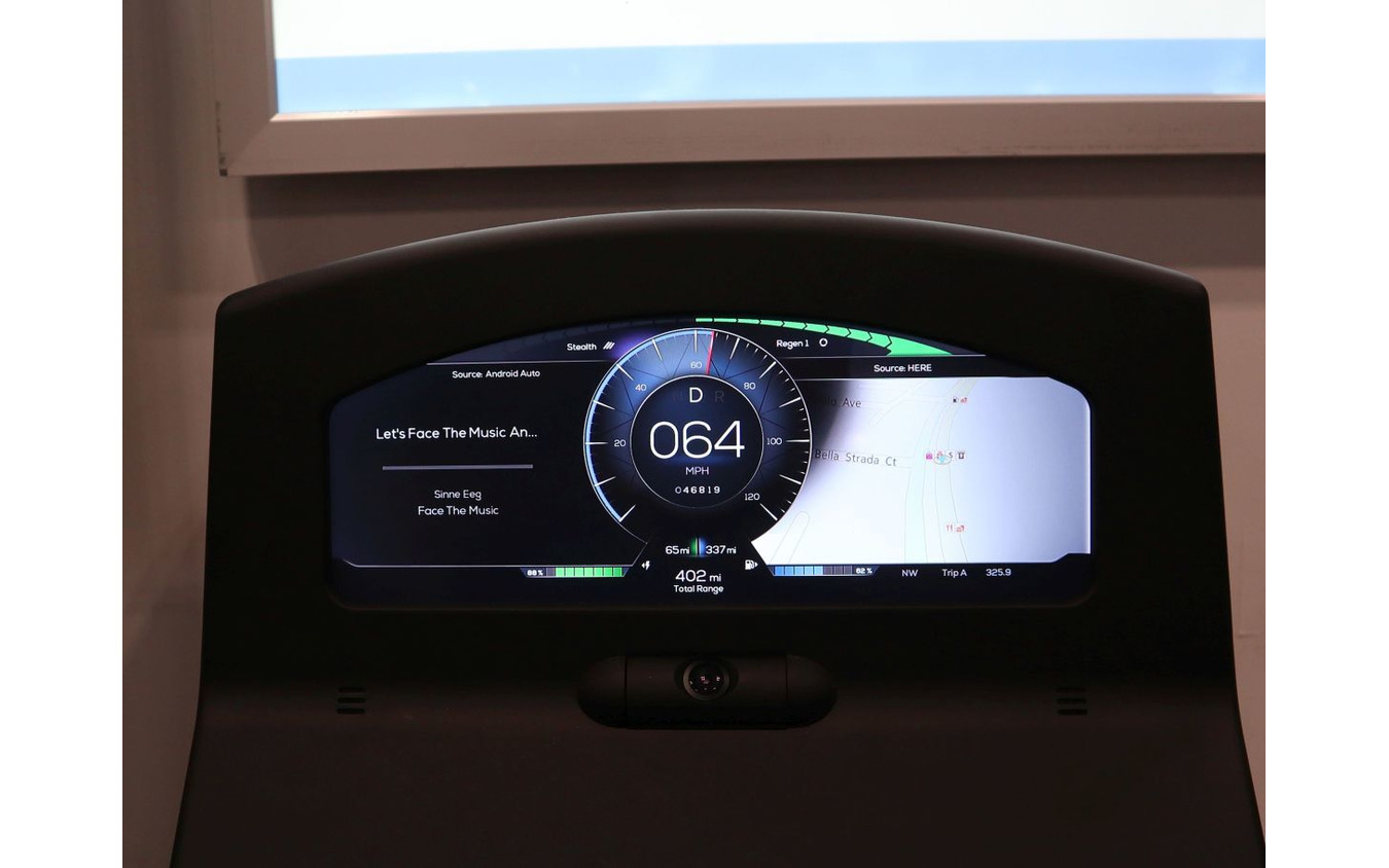 オートモーティブワールド:ブラックベリーQNX