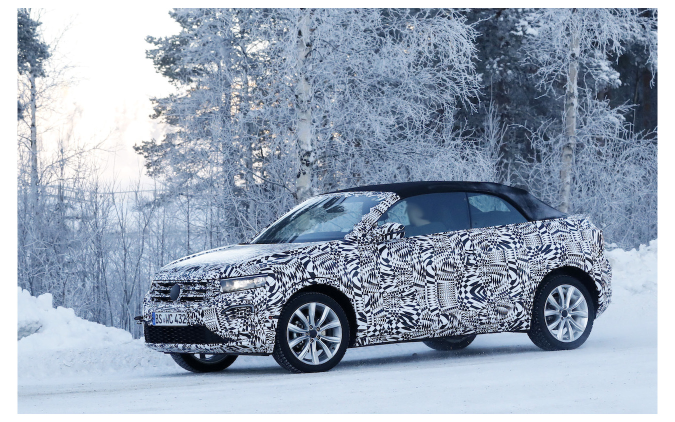 VW T-ROC カブリオレ スクープ写真